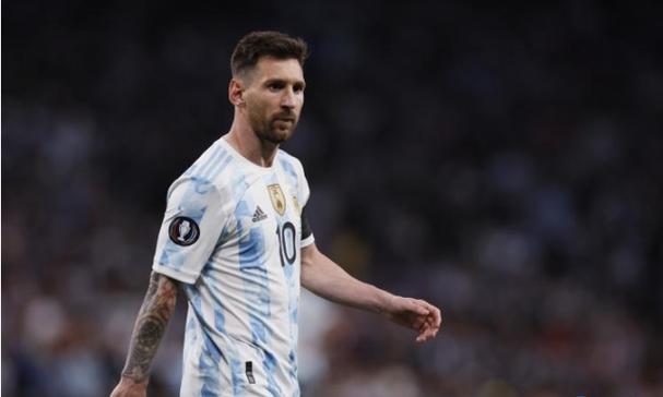 短剧《我在东莞的日子》修真界炸锅了！那个靠捡垃圾为生的杂役，真实身份竟是仙界下凡体验生活的顶级仙二代！